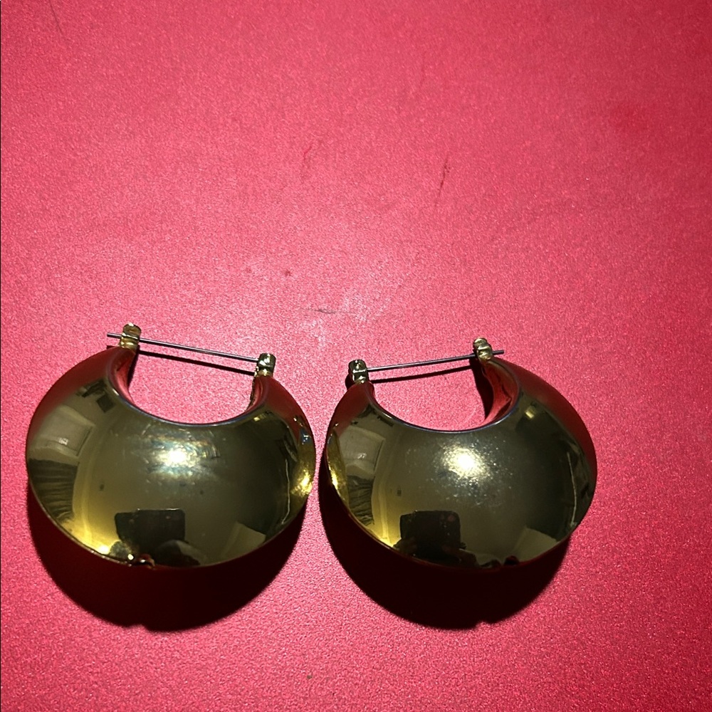 Gold Tone Chunky Hoop Earrings Unsigned!